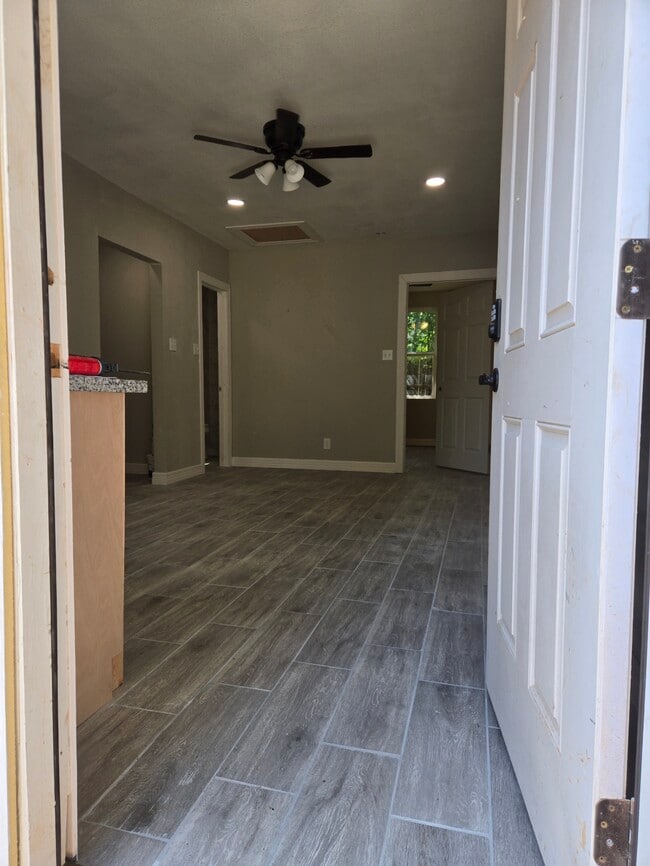 Photo - 4520 Normandy Way