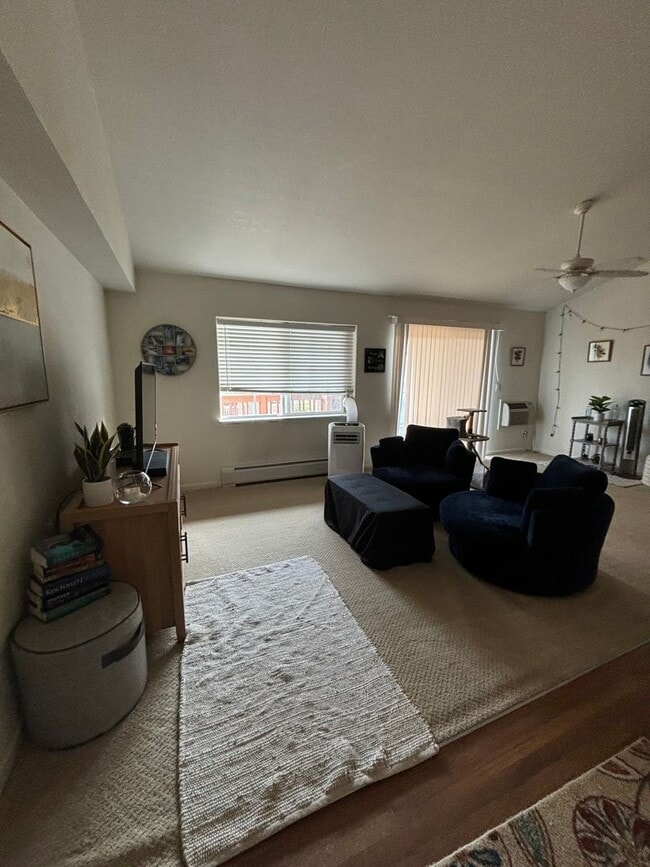 Building Photo - 2 Bed 2 Bath Apartment at River Park Condos Unit #708