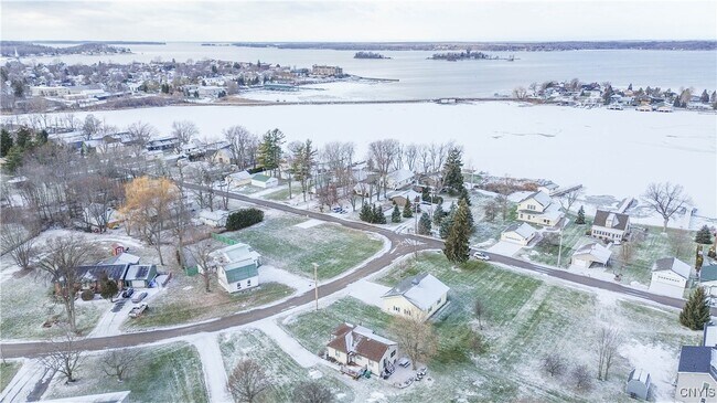 Photo - 216 Frontenac Blvd