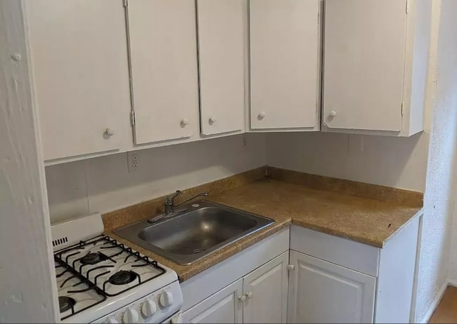 Photo - 52 Baltic Ave Unidad 1