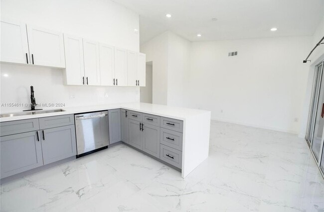 Photo - 13541 SW 182nd St