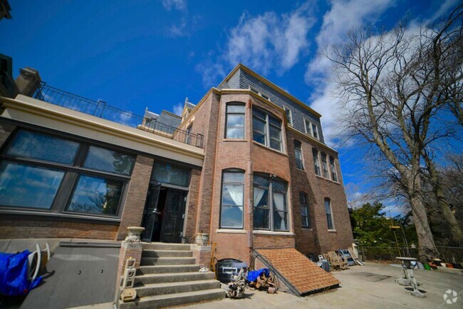 Building Photo - 2236 N Terrace Ave Rental