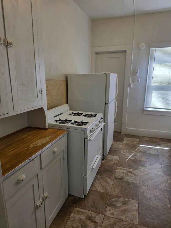Building Photo - 1106 N Michigan St Unit 1106-2