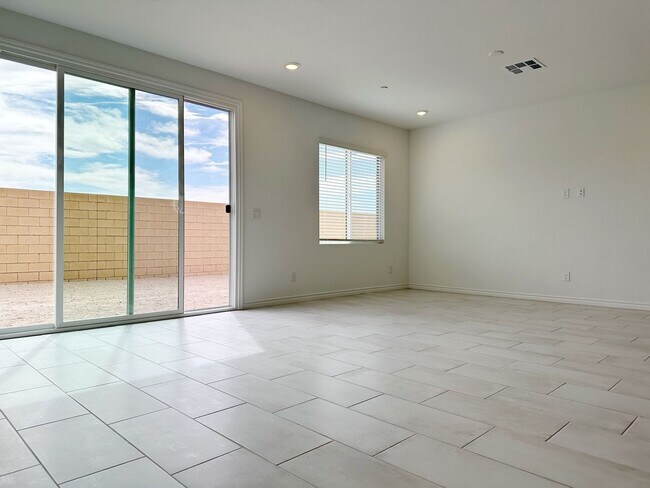 Photo - Beautiful Single-Story Henderson Rental – ...