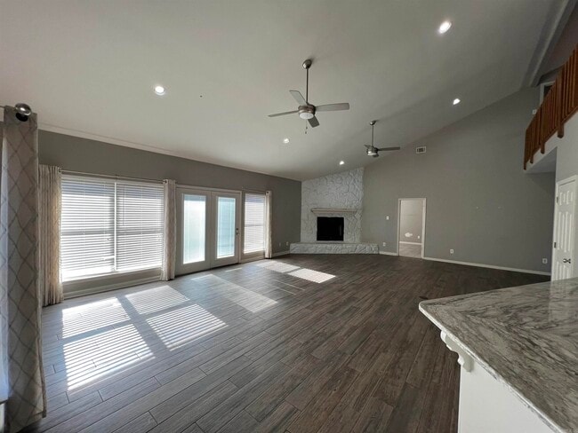 Photo - 2703 Crooked Stick Dr