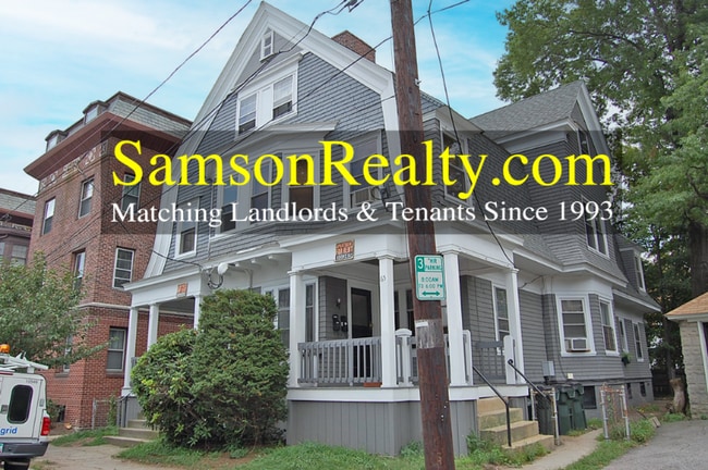 Building Photo - 67 Medway St Rental