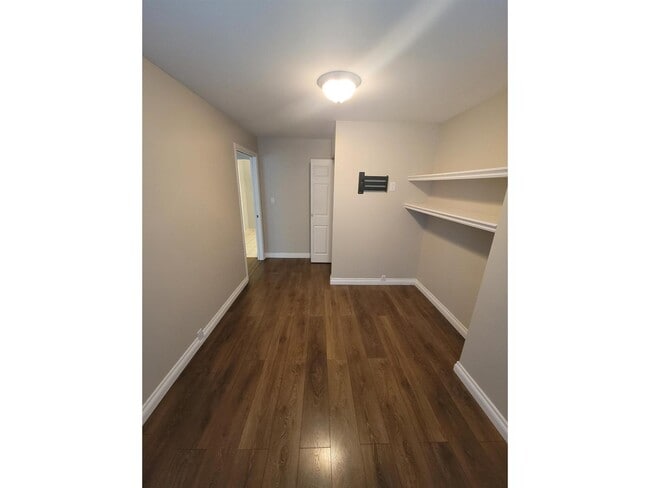 Photo - 20504-2095A 95a Ave
