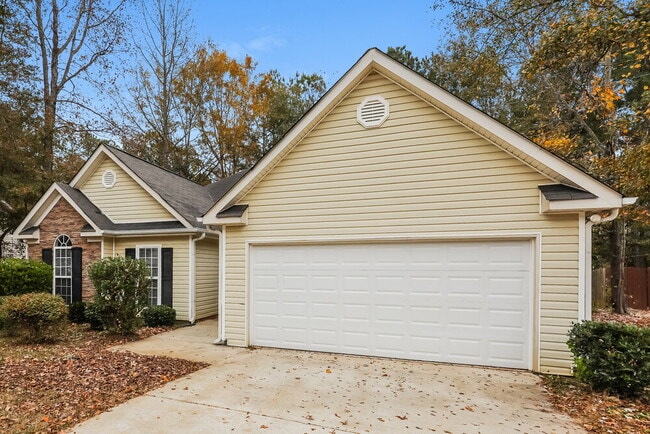 Photo - 173 Revolutionary Dr