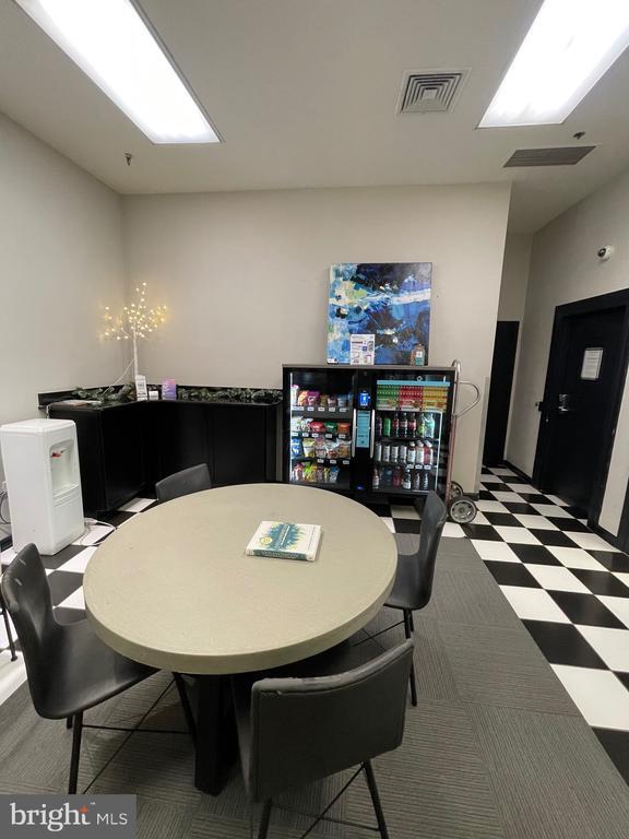 Photo - 1001 N Randolph St Unit 402