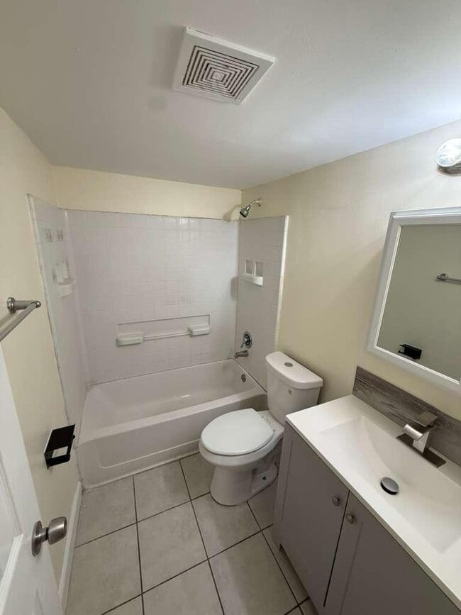 Photo - 1505 Crescent Cir Unit C33