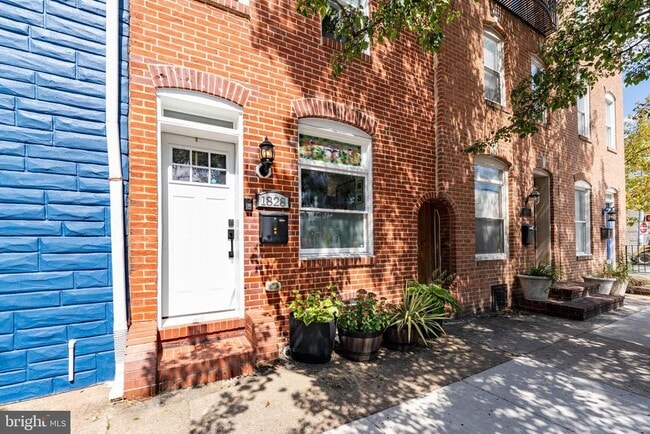 Building Photo - 1828 Bank St Rental