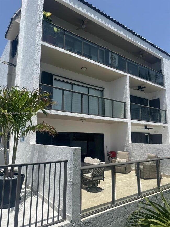 Photo - 4000 NE 168th St Unit 110A