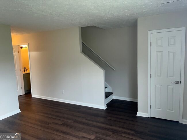 Photo - 1731 Hunting Creek Dr SE
