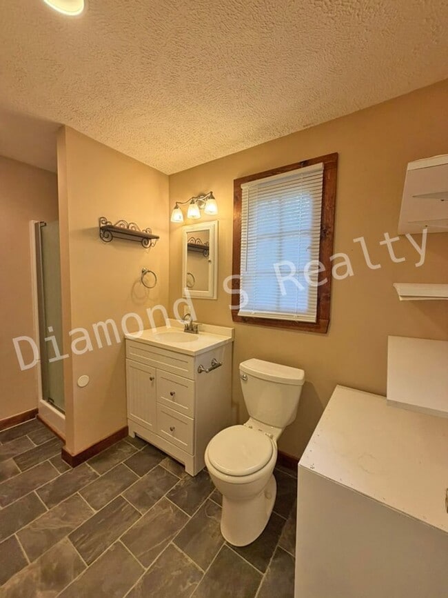 Photo - 1313 S Jefferson Ave Unit Studio
