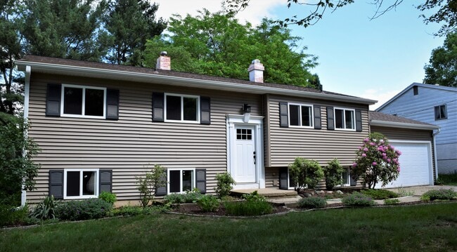 Photo - 7631 Walcott Street