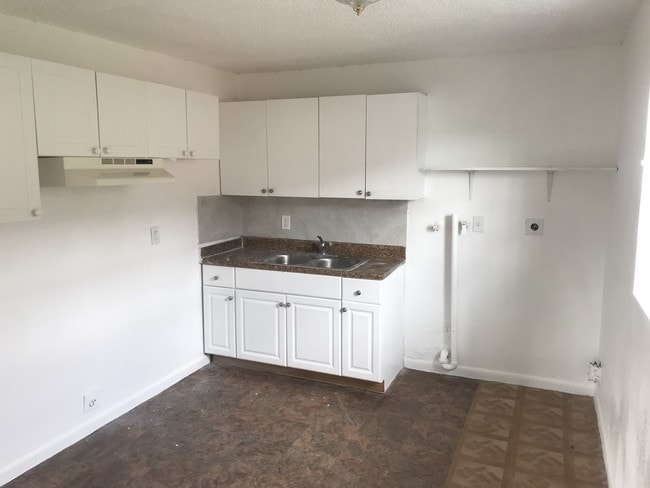 Photo - 440 NW 13th St
