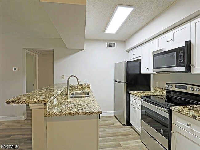 Photo - 5305 Summerlin Rd Unit 506