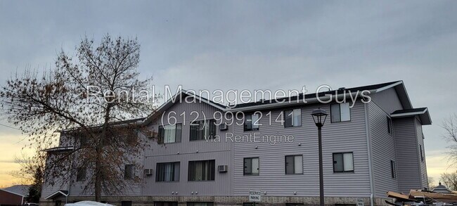 Photo - 131 Cedar Ct E Unit 304