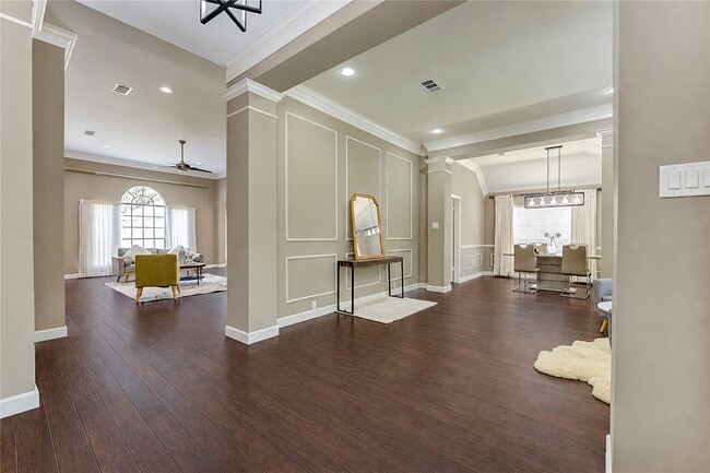 Photo - 3223 Richland Dr