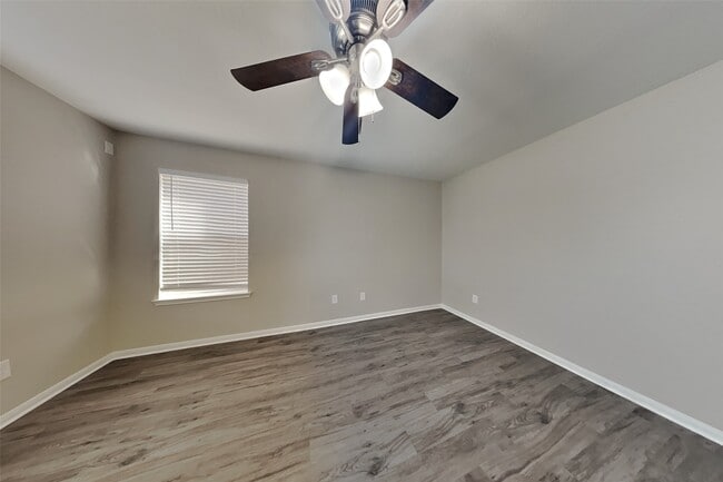 Photo - 6110 Wilcox Point Dr