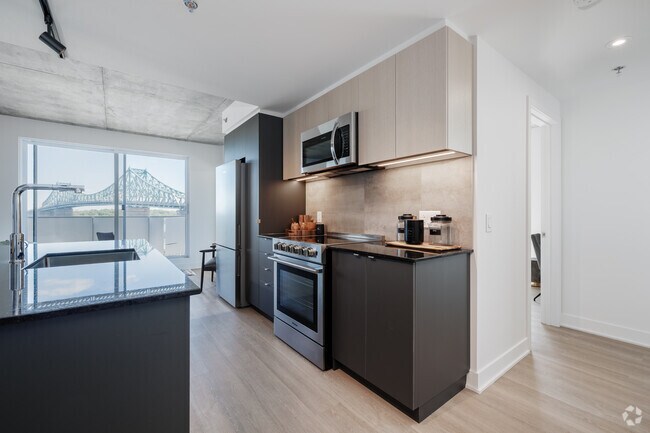 3BR, 1BA - 901SF - Kitchen - Esplanade Cartier - Phase 3