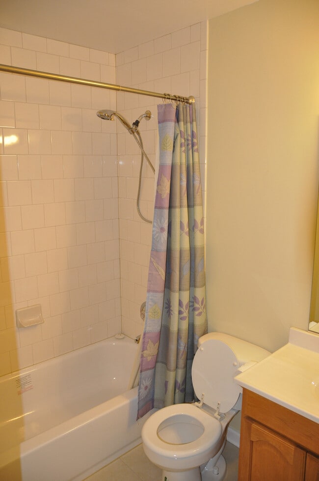 Photo - 415 Harrison Ct Unit 415