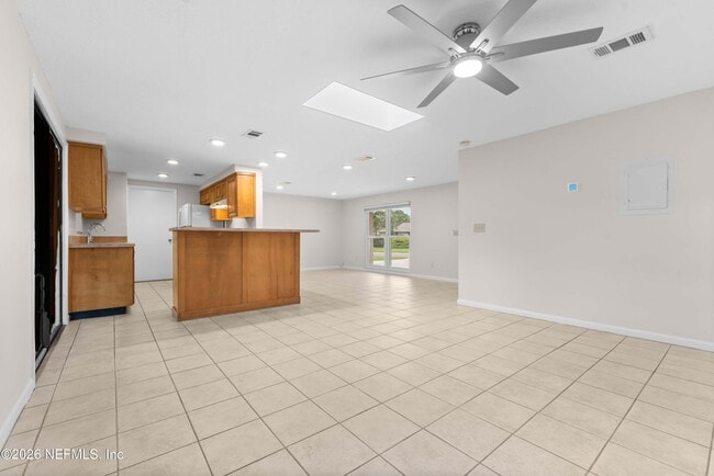 Photo - 250 Nautical Blvd S