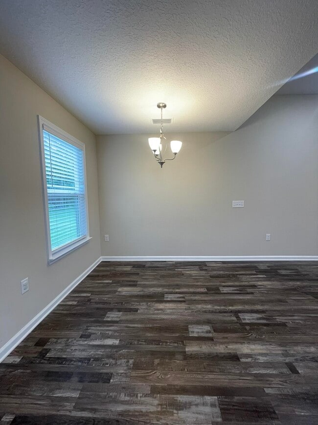 Photo - 2204 3rd Ave