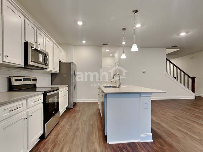 Photo - 176 Elcano Ln