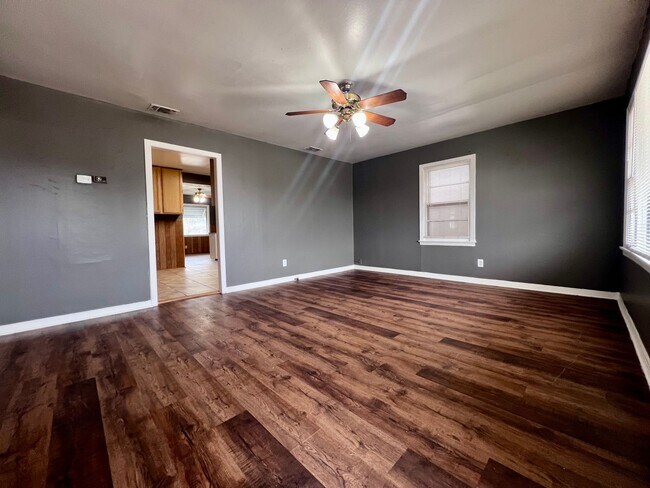 Photo - 3 Bedroom in Slaton