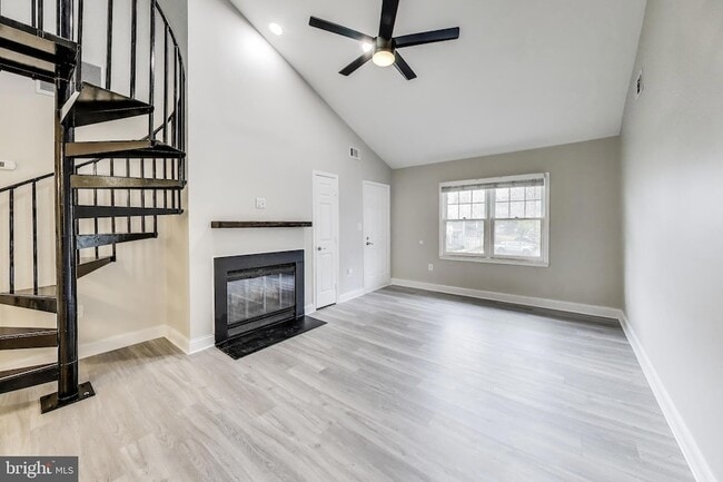 Photo - 13041 Shadyside Ln Unit 11-188