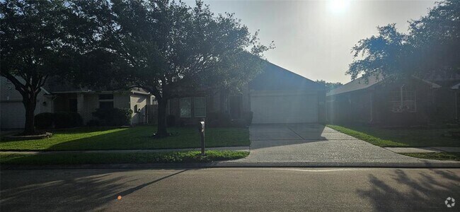 Building Photo - 20510 Spring Bluff Ln Rental