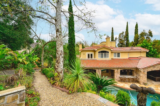 Photo - Elegant 5BR Furnished Estate with Pool & G...