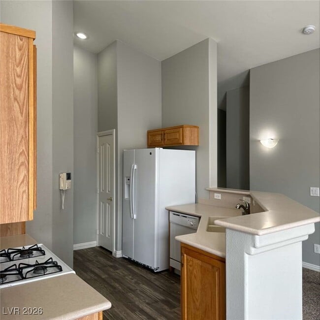 Building Photo - 5514 Big Red Ct