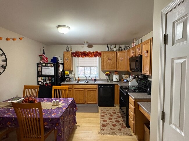 Photo - 13 Meadow St