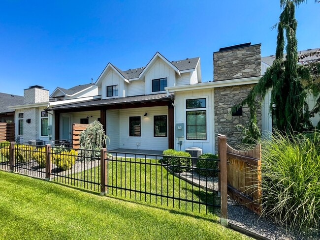 Photo - 4200 W Lovegood Ln