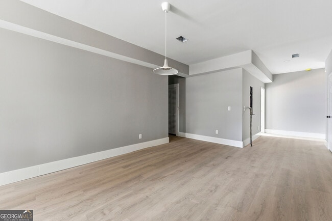 Photo - 1409 Northwest Dr NW Unit 1