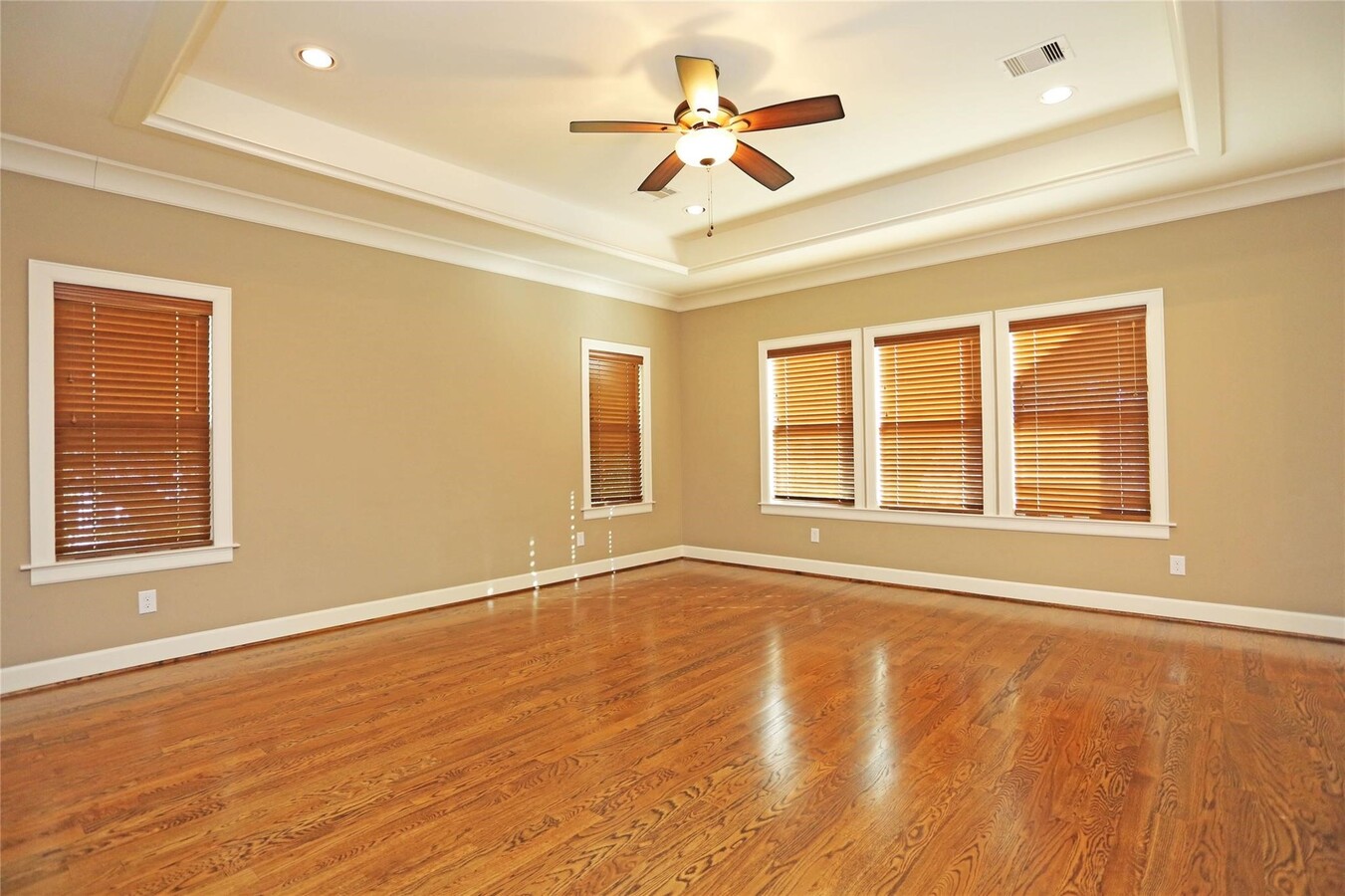 Photo - 1611 Wakefield Dr