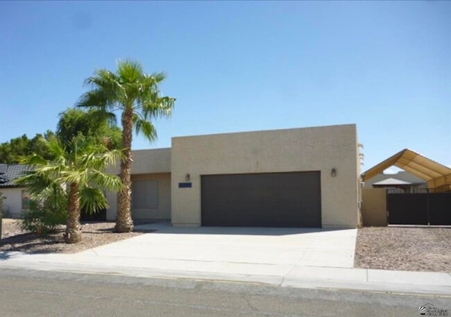 Building Photo - Four Bedroom! Rental