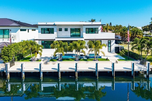 Photo - 2650 NE 48th Ct