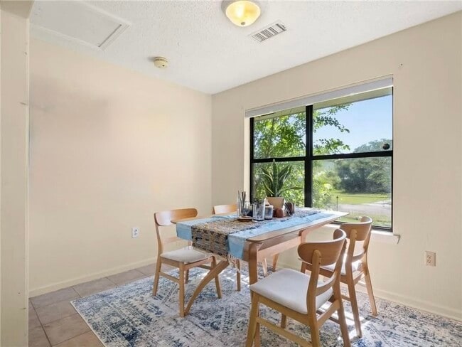 Photo - 510 Curtis St