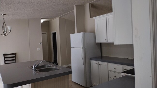 Photo - 814 Mercedes Benz Ct