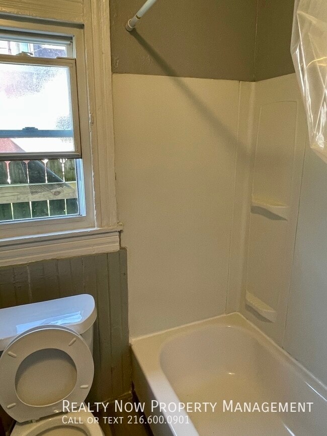 Photo - 2670 W 41st St Apartment Unit 1