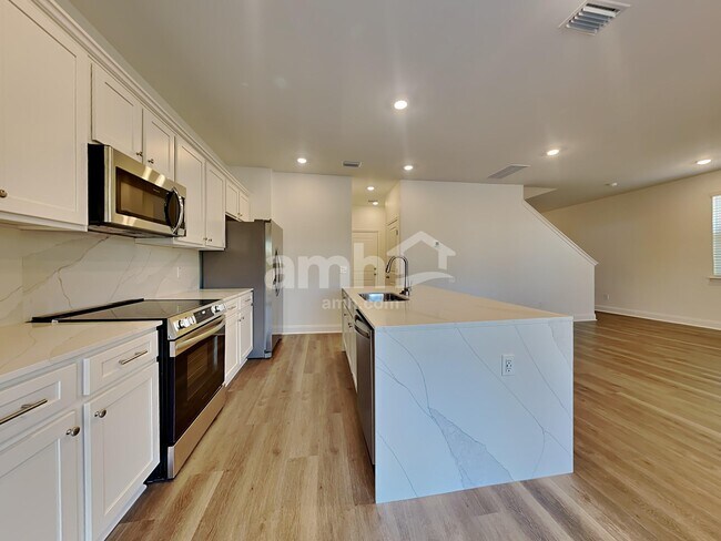 Photo - 318 Calla Lily Ct