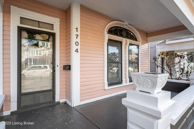 Photo - 1704 Rosewood Ave