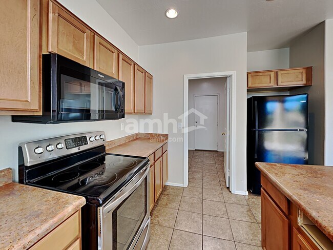 Photo - 6911 W Irwin Ave