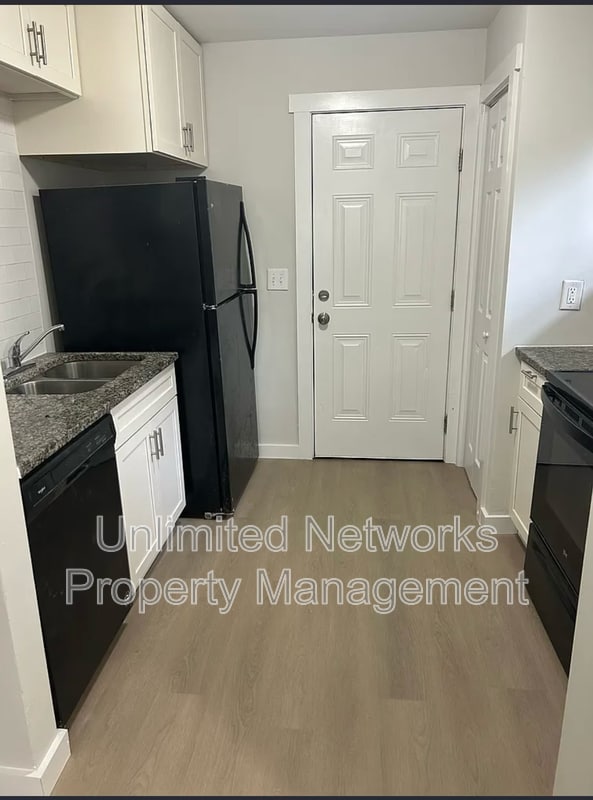 Photo - 1305 Clermont Ave