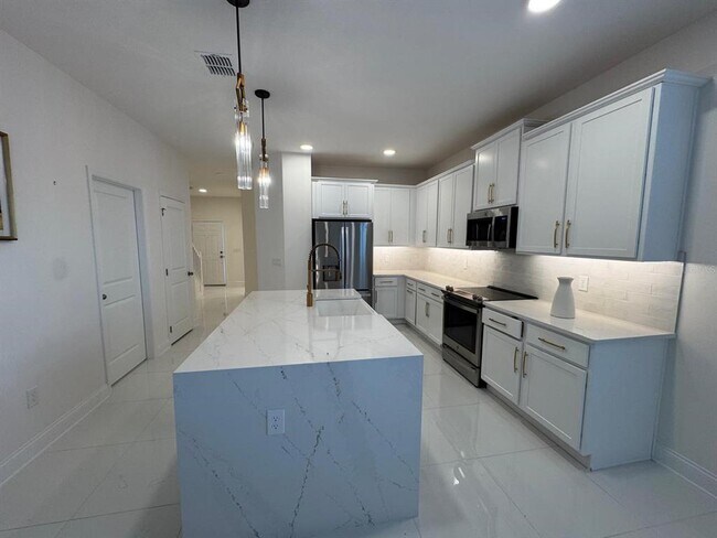 Photo - 16001 Grafton Wy