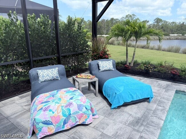 8963 Gustavia Ct