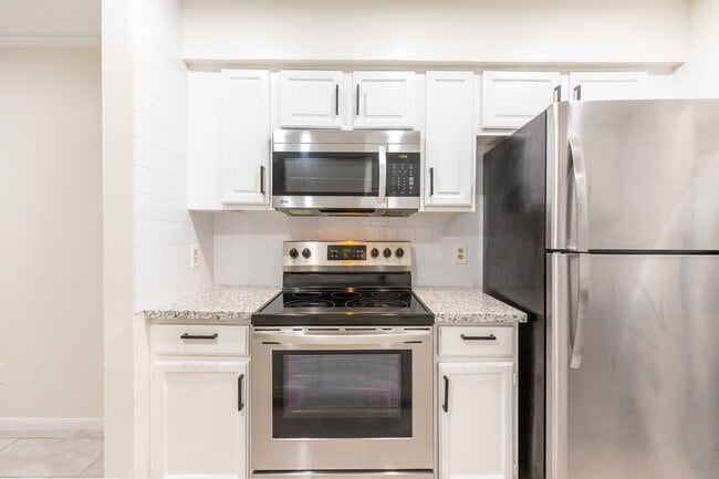 Photo - 14600 Fonmeadow Dr Unit 1105